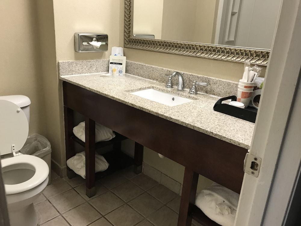 Comfort Inn Petersburg Near Fort Gregg-Adams Esterno foto