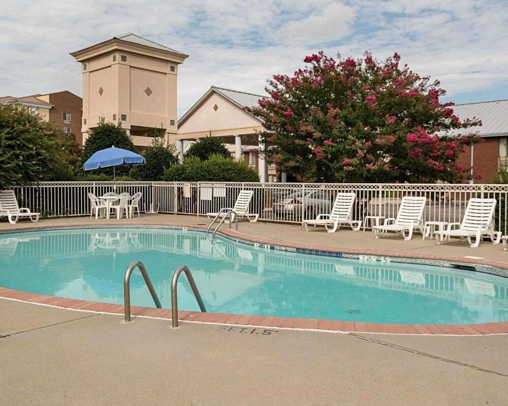 Comfort Inn Petersburg Near Fort Gregg-Adams Esterno foto