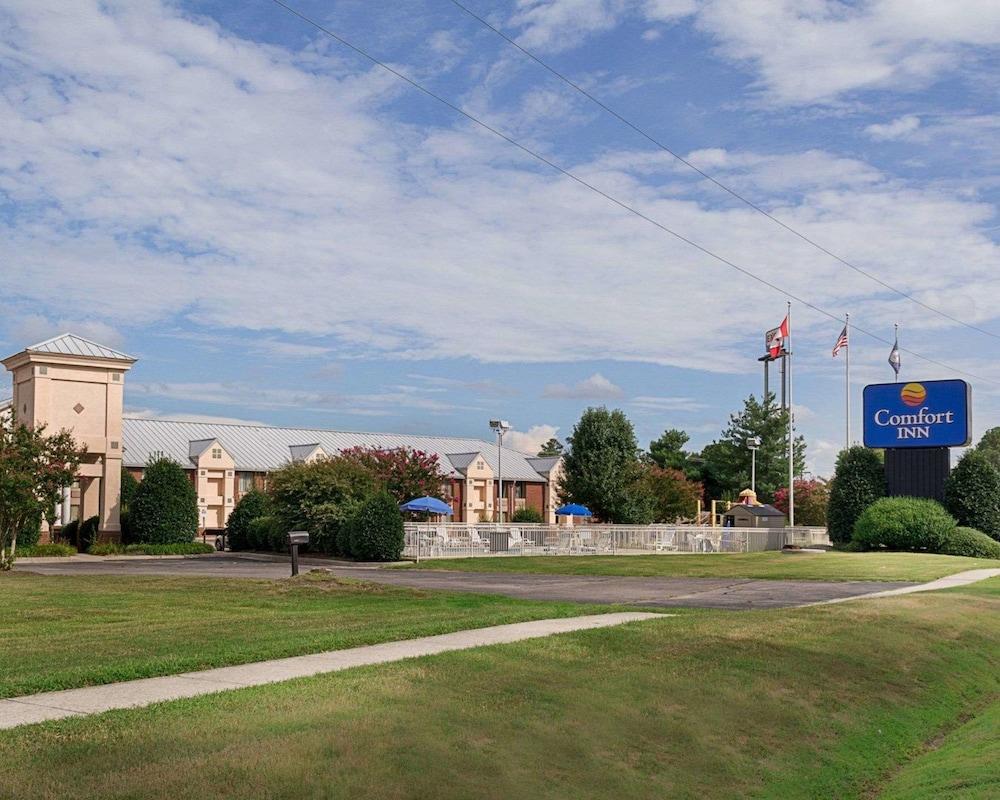 Comfort Inn Petersburg Near Fort Gregg-Adams Esterno foto
