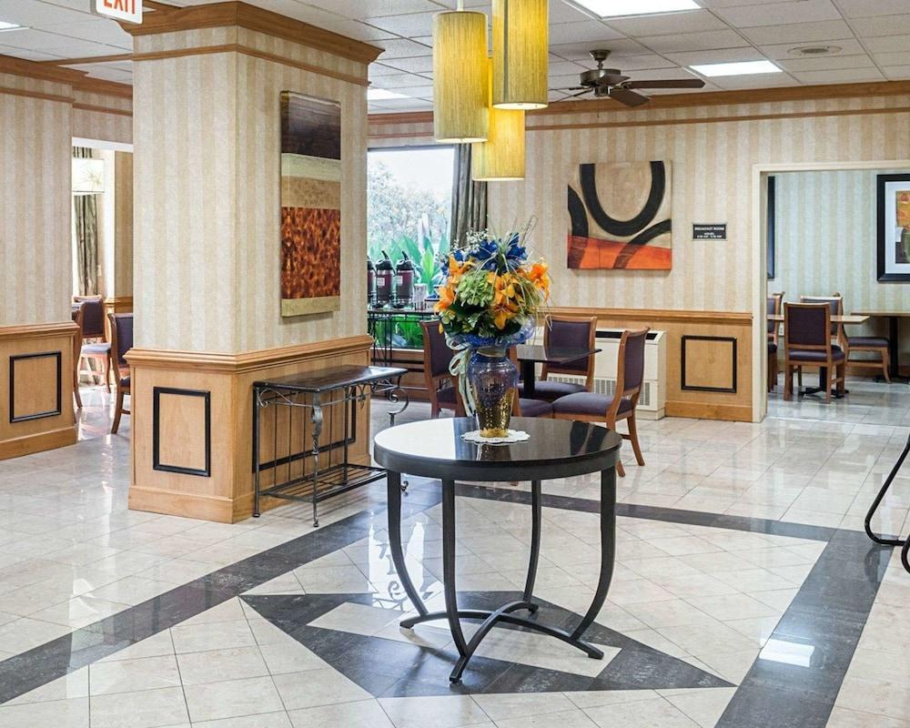 Comfort Inn Petersburg Near Fort Gregg-Adams Esterno foto