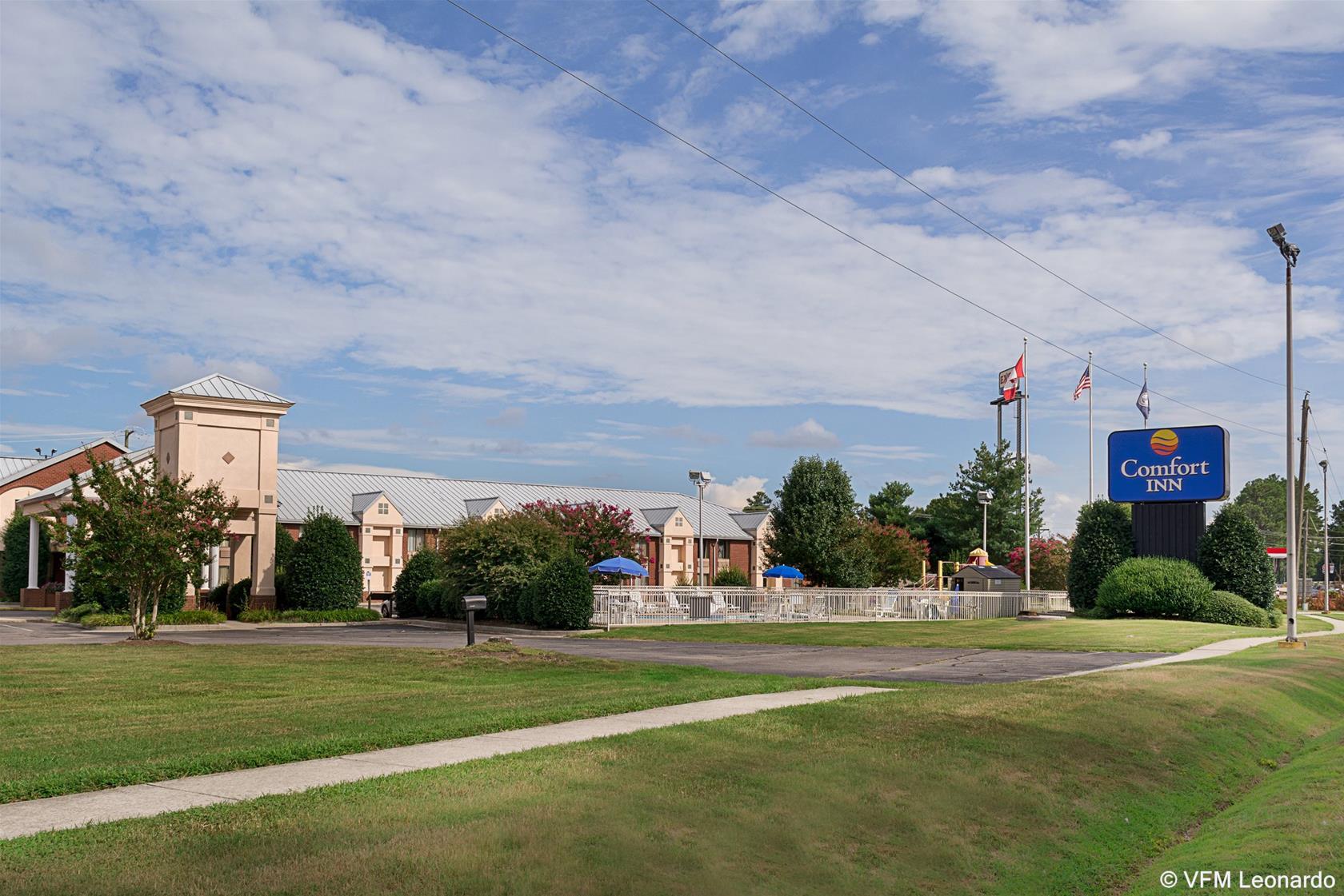 Comfort Inn Petersburg Near Fort Gregg-Adams Esterno foto