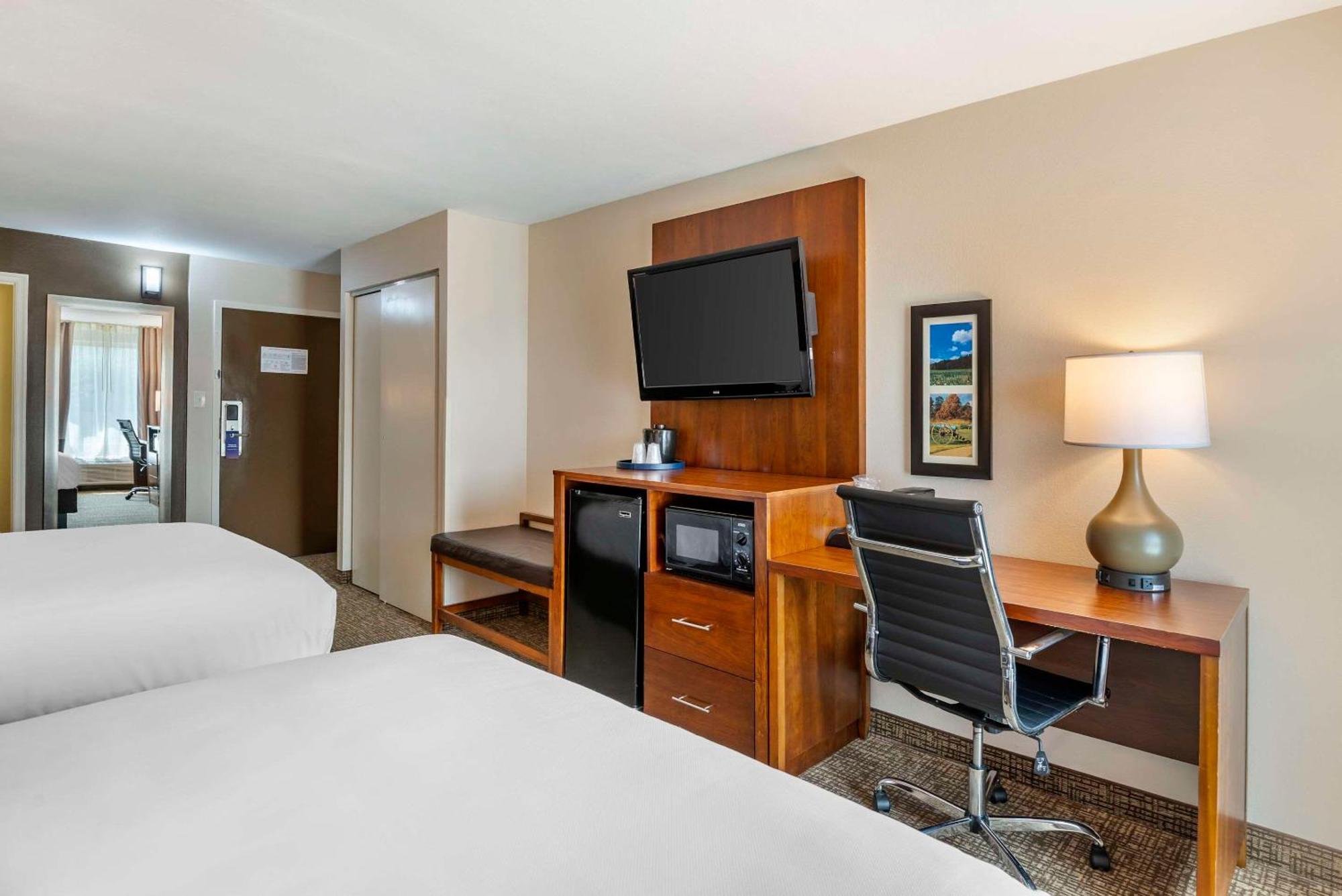 Comfort Inn Petersburg Near Fort Gregg-Adams Esterno foto